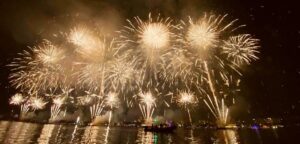 Feux d'artifice à Cannes en Catamaran depuis Mandelieu-la-Napoule